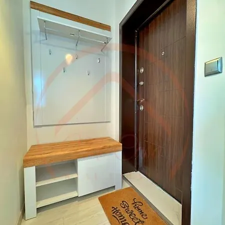 Stylish 1br With Luxe Amenities Βάρνα